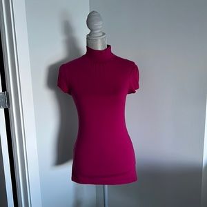 Hot pink mock-neck short sleeved top